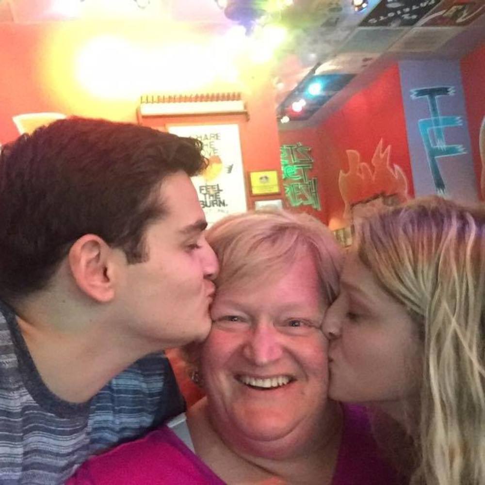 Meet your Posher, Elizabeth